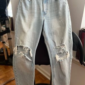 Abercrombie & FitchThe Mom High Rise size  28/6s Curve Love